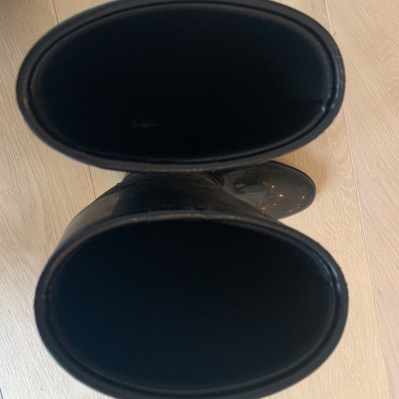 Gucci - GG Supreme Rubber Rain Boots - Picture 5 of 7